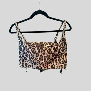Line & Dot Sierra Top in Leopard